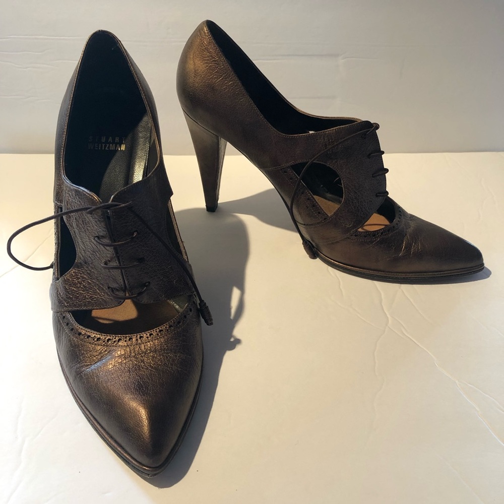 STUART WEITZMAN Snakeskin Cut Out Lace Up Heel Pump Oxford 11 Spain Gold Bronze